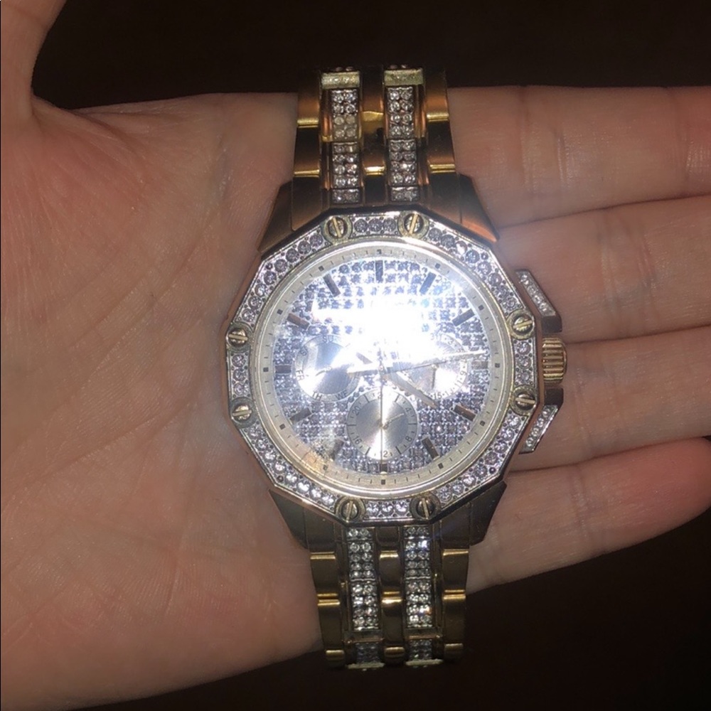 Bulova watch - Picture 2 of 3